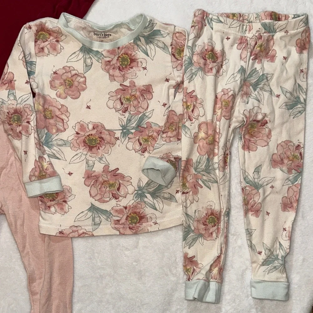 3 sets of children’s pajama sets red & pink solid & floral Burt’s bees